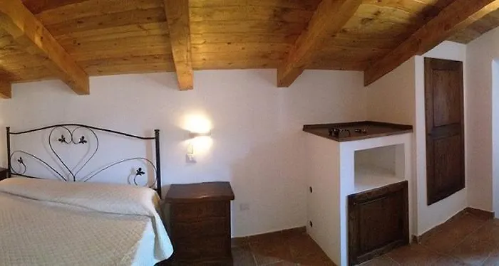 Feudo Di Plutino לינה וארוחת בוקר